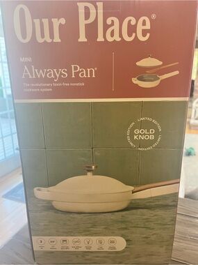 Always Mini Always Pan Limited Edition  with gold knob
